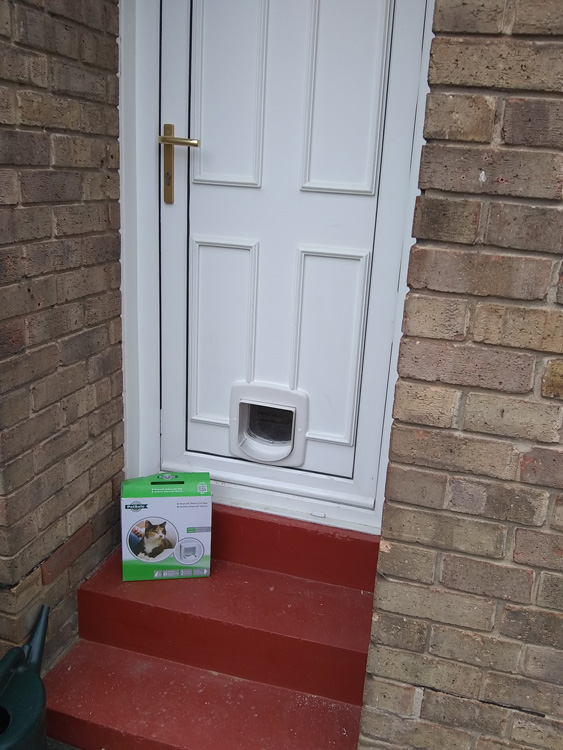 Cat flap fitters Boldon and Cleadon