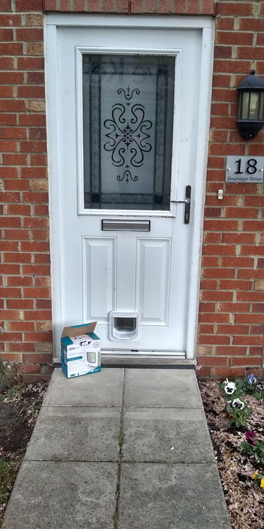 cat and dog flap fitters Fenham and Blakelaw