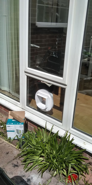 cat and dog flap fitters Ryhope and Sunderland