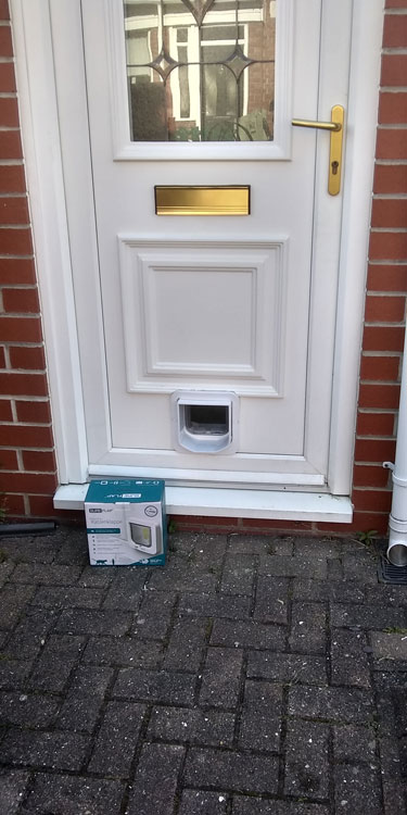 Cat flap fitters Dunston and Gateshead
