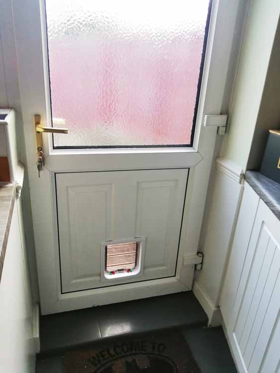 Cat and dog flap fitters Whickham and Lobley Hill
