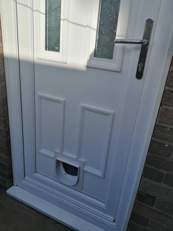 Cat and dog flap fitters Chopwell and High Spen
