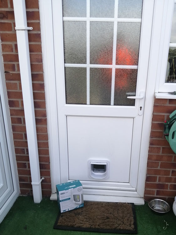 Cat flap fitters Cleadon and Boldon Colliery