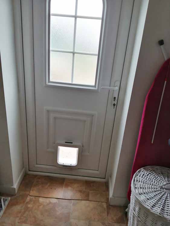 Cat and dog flap fitters Fawdon and Gosforth