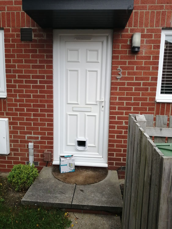 Cat and dog flap fitters Heaton and Newcastle