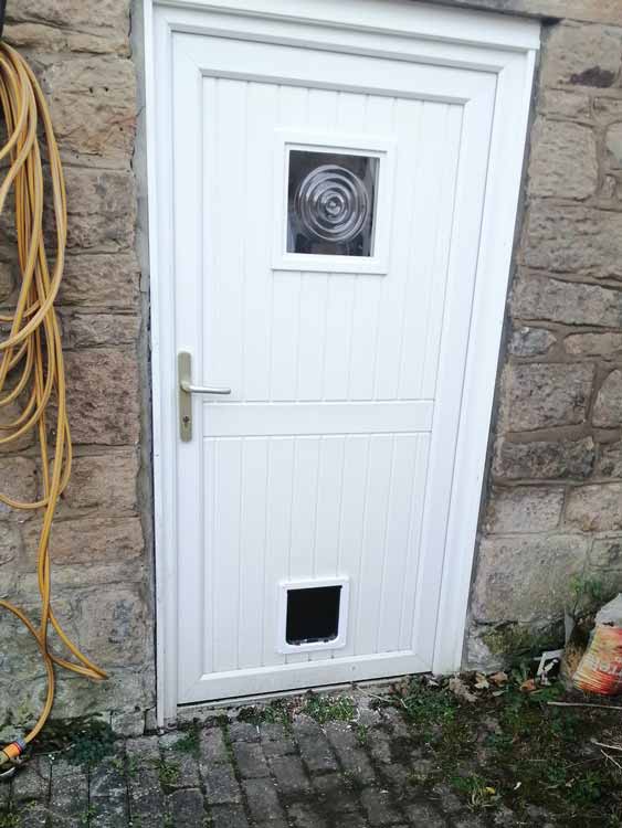 Cat and dog flap fitters Heddon and Wylam
