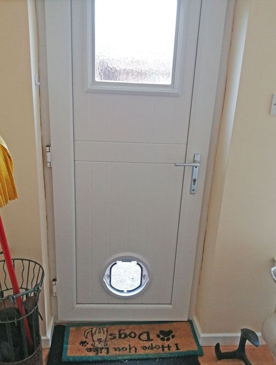 Cat and dog flap fitters Winlaton