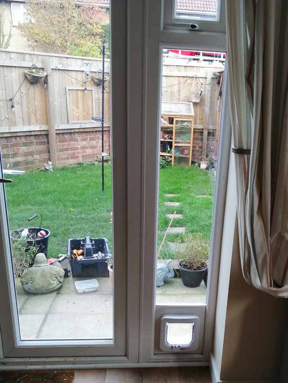 Cat and dog flap fitters Wylam and Ovington