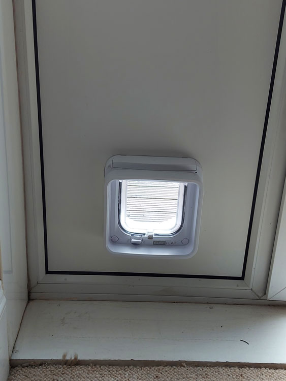 Cat flap fitters Heaton and Newcastle