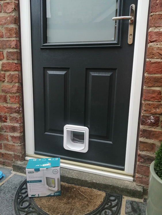 Cat flap fitters Minniot and North Yorkshire