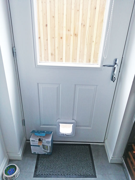 Cat flap fitters Newcastle and Throckley