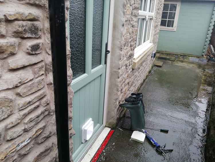 Cat flap fitters Stanhope and Weardale