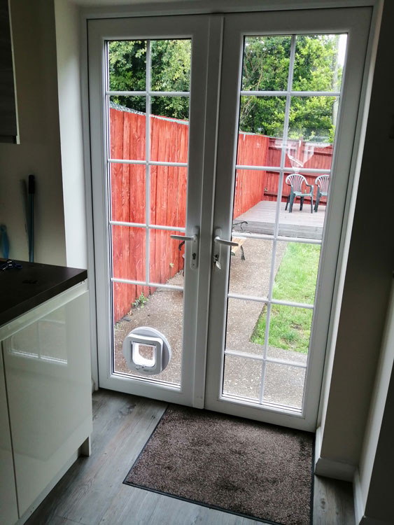 Cat flap fitters Dumpling Hall and Newcastle