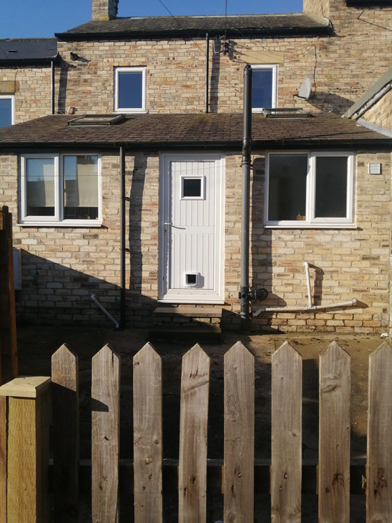 Cat flap fitters Highfield and Rowlands Gill