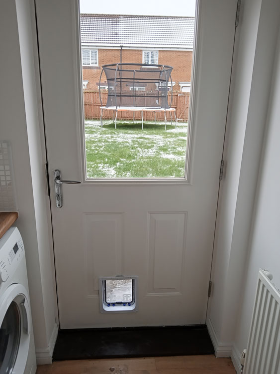 Cat flap fitters Houghton-le-Spring