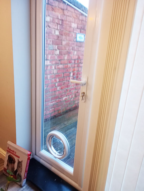 Toughened safety glass suppliers Toughened safety glass suppliers